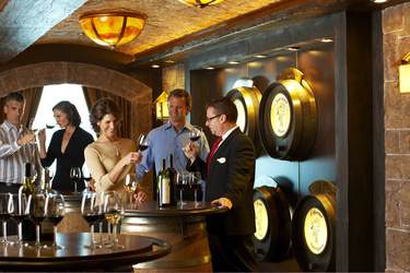 Princess Cruises Royal Class Interior vines 1.jpg